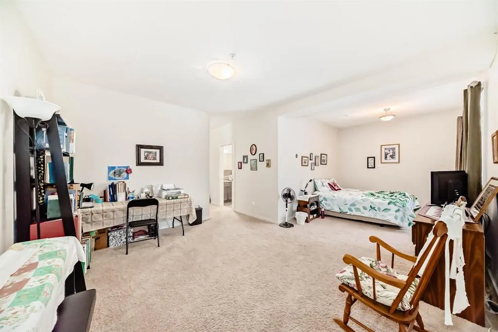 141 Mountain Street NW, #204