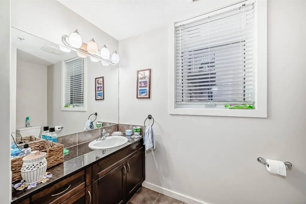 141 Mountain Street NW, #204