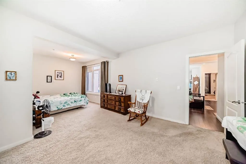141 Mountain Street NW, #204