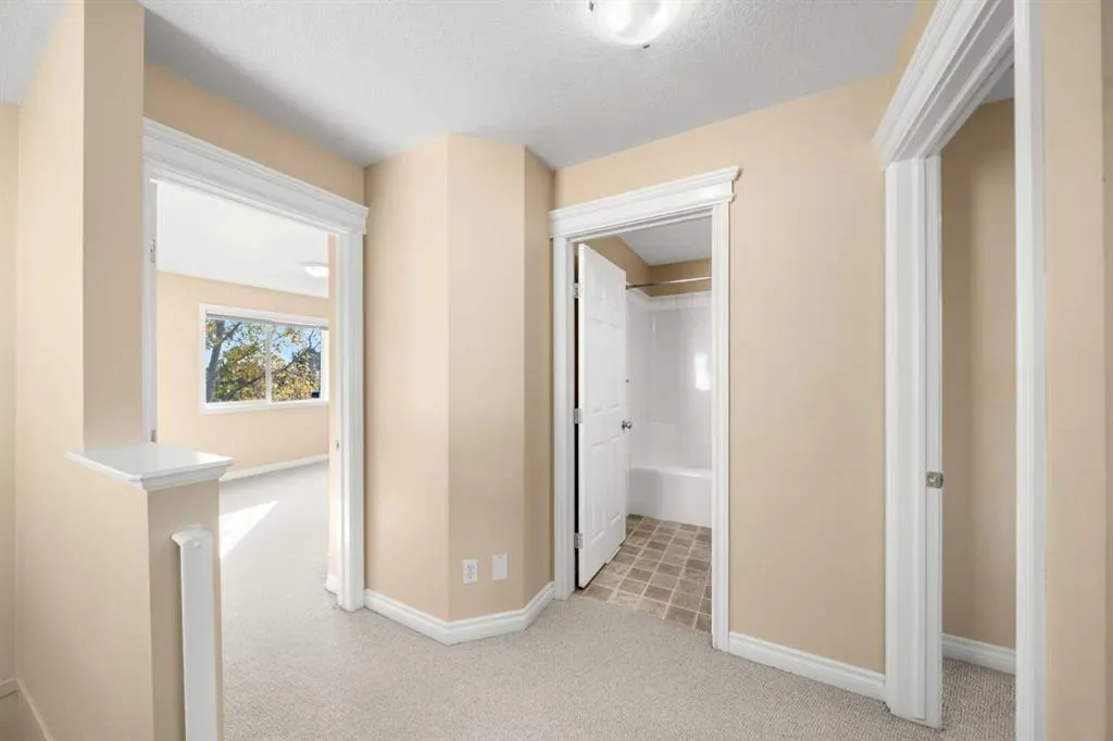 70 Crystal Shores Cove