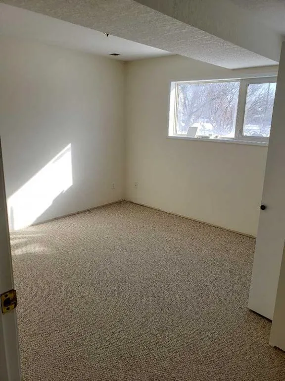 81 Ojibwa Road W
