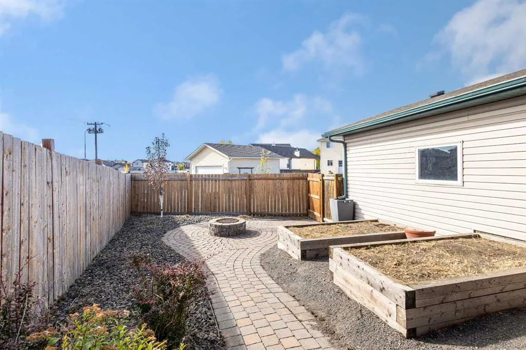 39 Saddlemont Manor NE