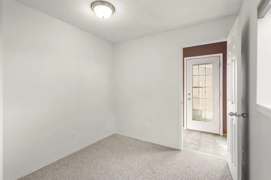 39 Saddlemont Manor NE