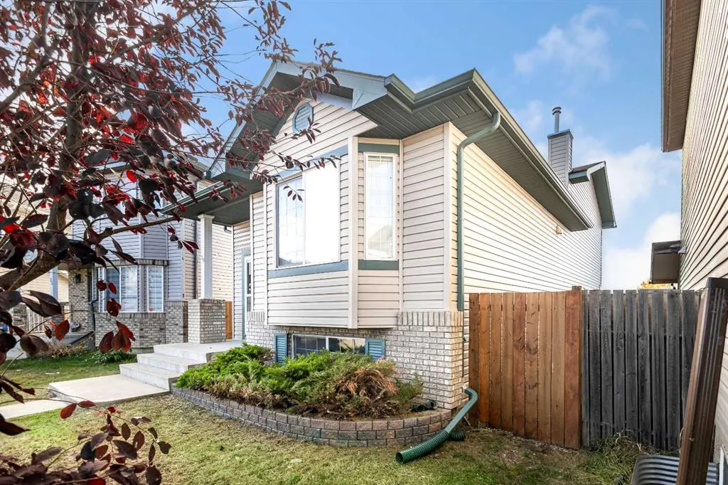 39 Saddlemont Manor NE