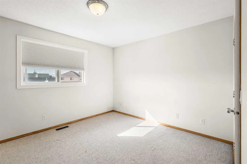 39 Saddlemont Manor NE
