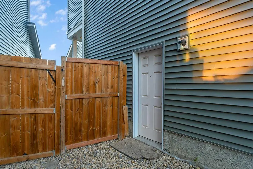 39 Savanna Way NE