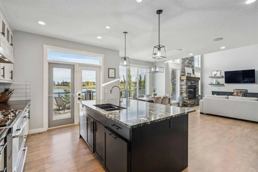 424 Montclair Place