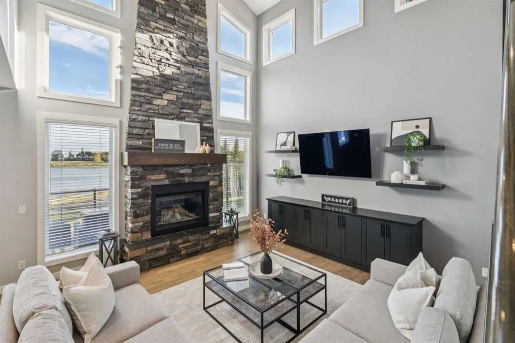 424 Montclair Place