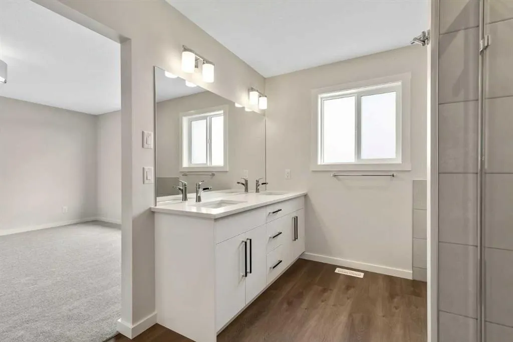 19 Heritage Link