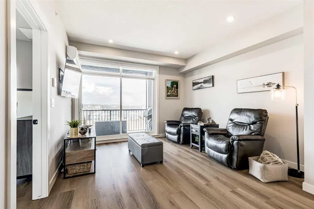 40 Sage Hill Walk NW, #408
