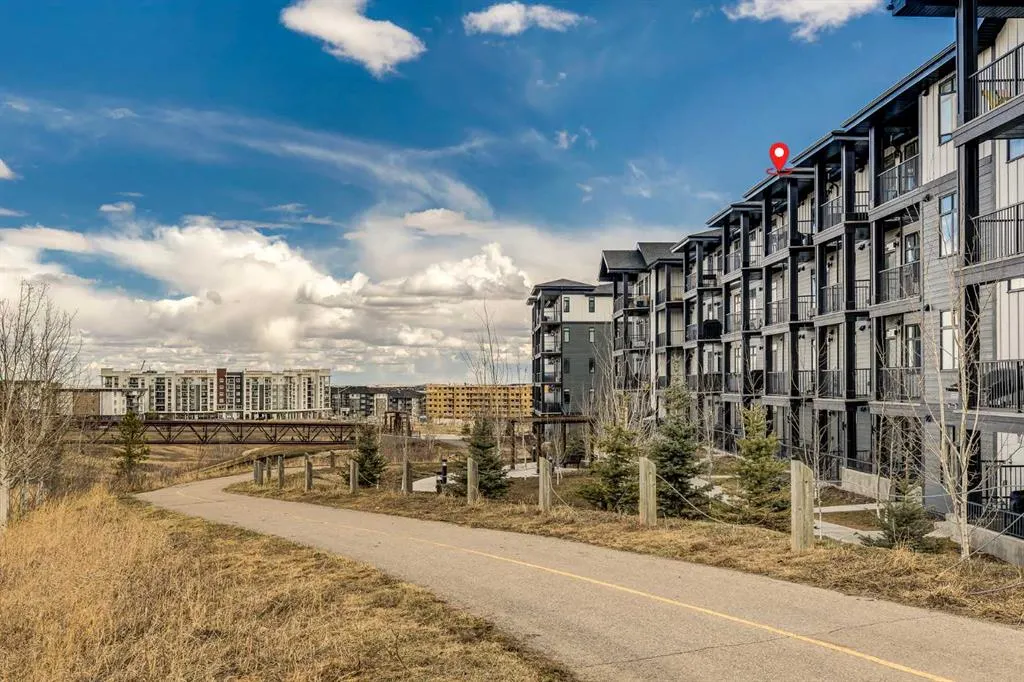 40 Sage Hill Walk NW, #408