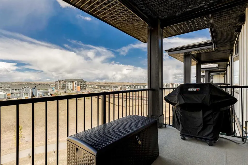 40 Sage Hill Walk NW, #408