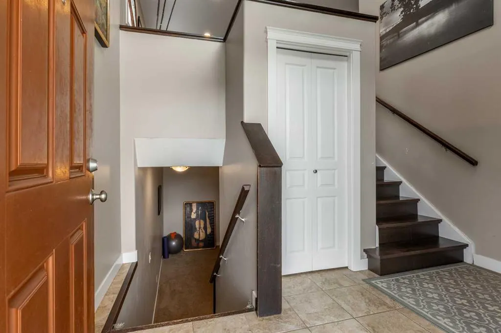 222 Firelight Crescent W