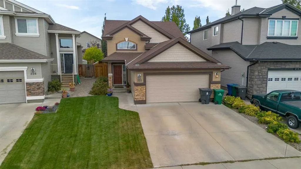 222 Firelight Crescent W