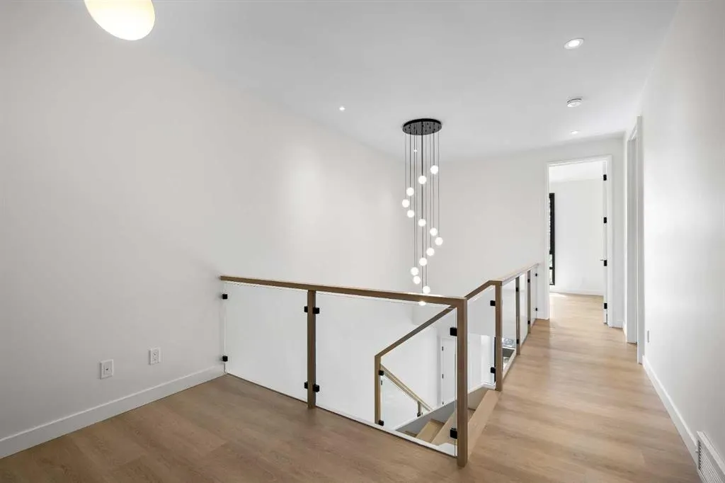 3C Willow Crescent SW