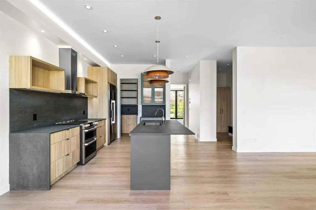 3C Willow Crescent SW
