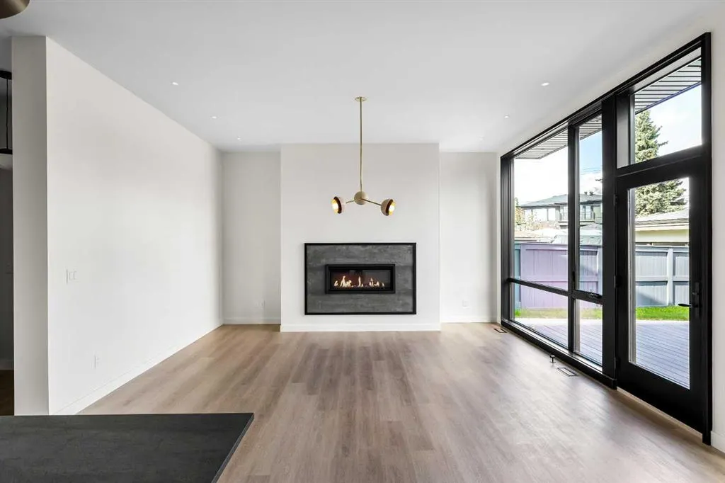 3C Willow Crescent SW