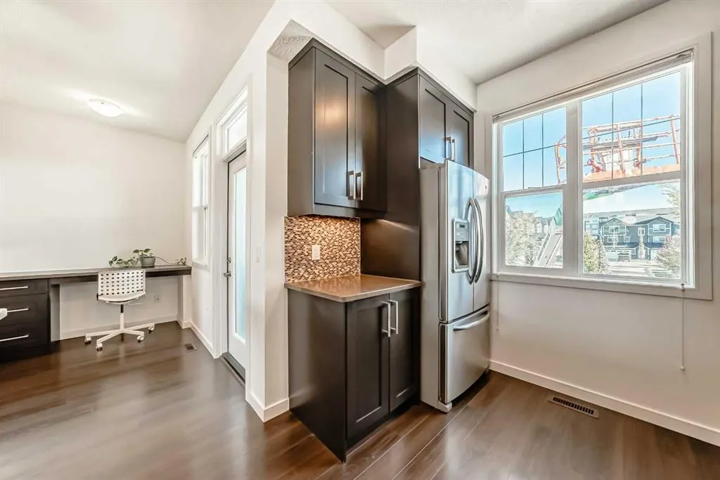 61 Nolan Hill Boulevard NW