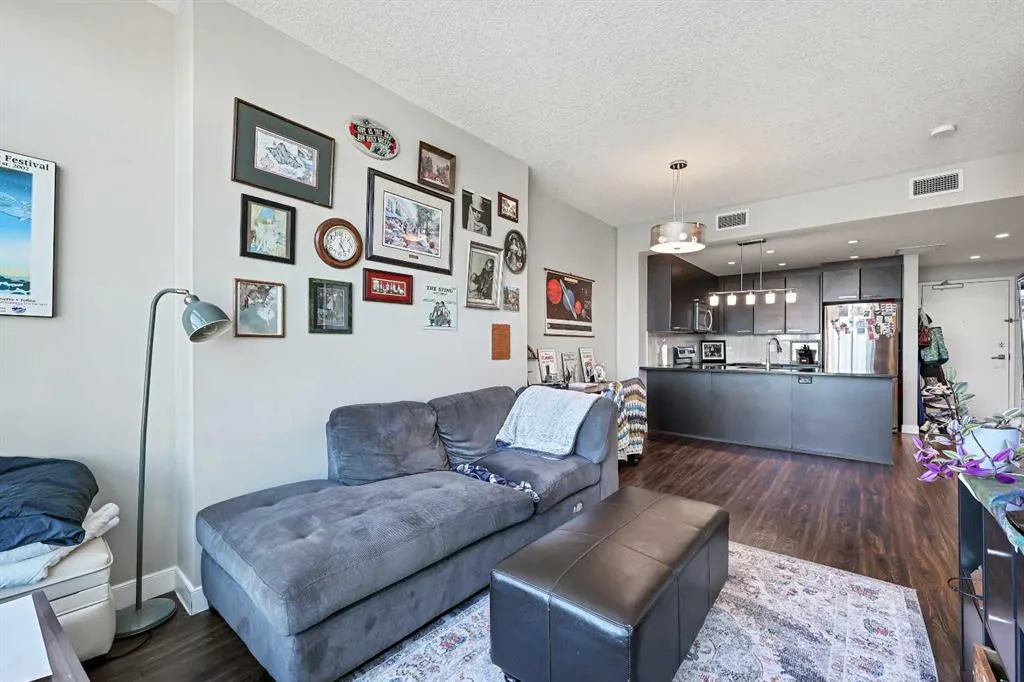 225 11 Avenue SE, #802