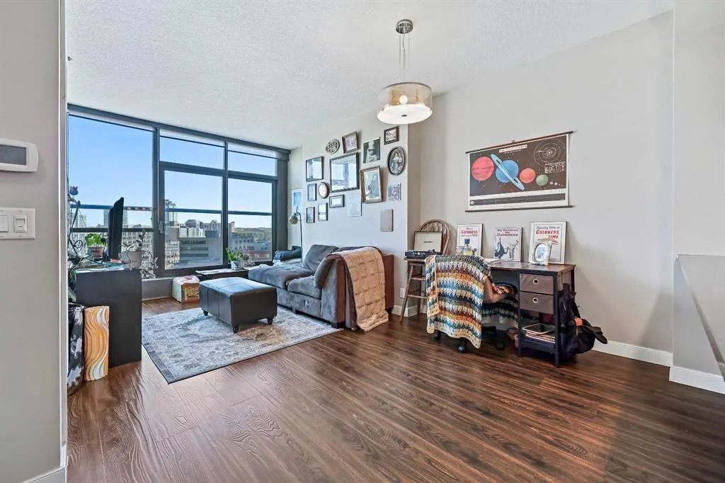 225 11 Avenue SE, #802