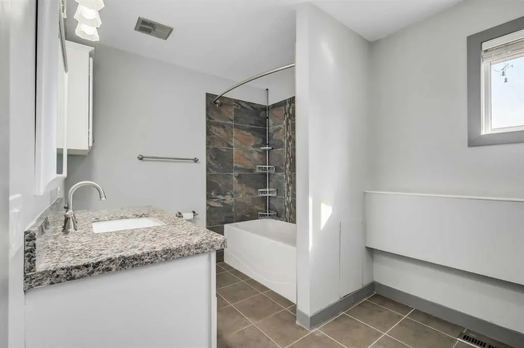 2520 Palliser Drive SW, #1612