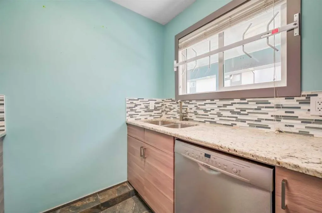 2520 Palliser Drive SW, #1612