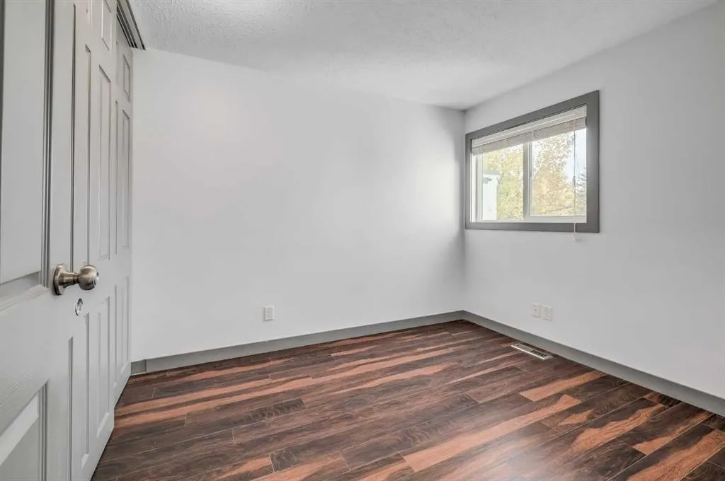 2520 Palliser Drive SW, #1612