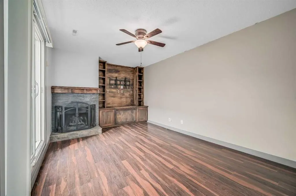 2520 Palliser Drive SW, #1612