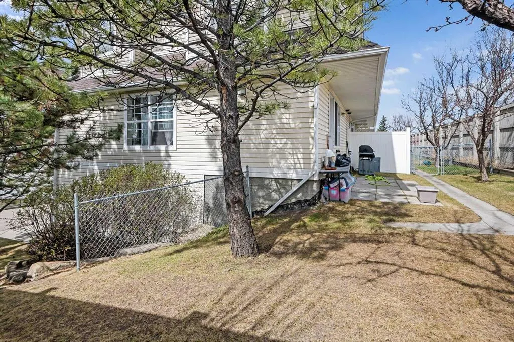 53 Tuscany Springs Gardens NW
