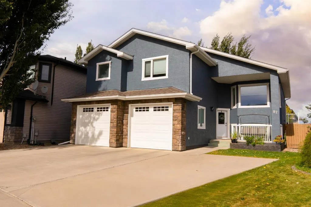 87 Gateway Mews S