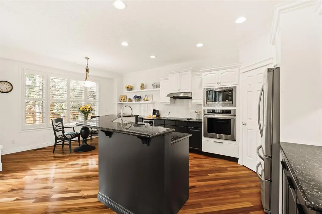 115 Cougar Plateau Circle SW