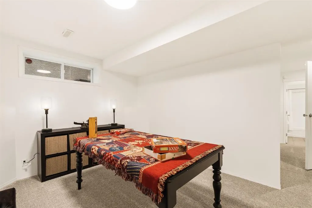 115 Cougar Plateau Circle SW