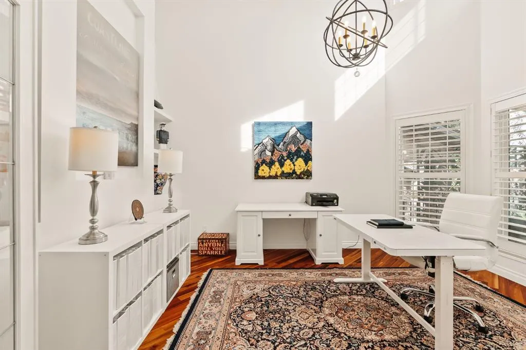 115 Cougar Plateau Circle SW