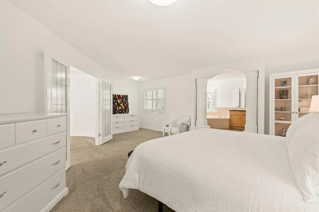 115 Cougar Plateau Circle SW