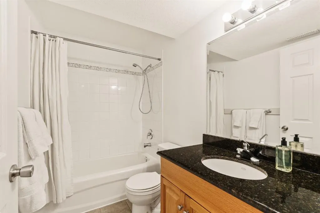 115 Cougar Plateau Circle SW