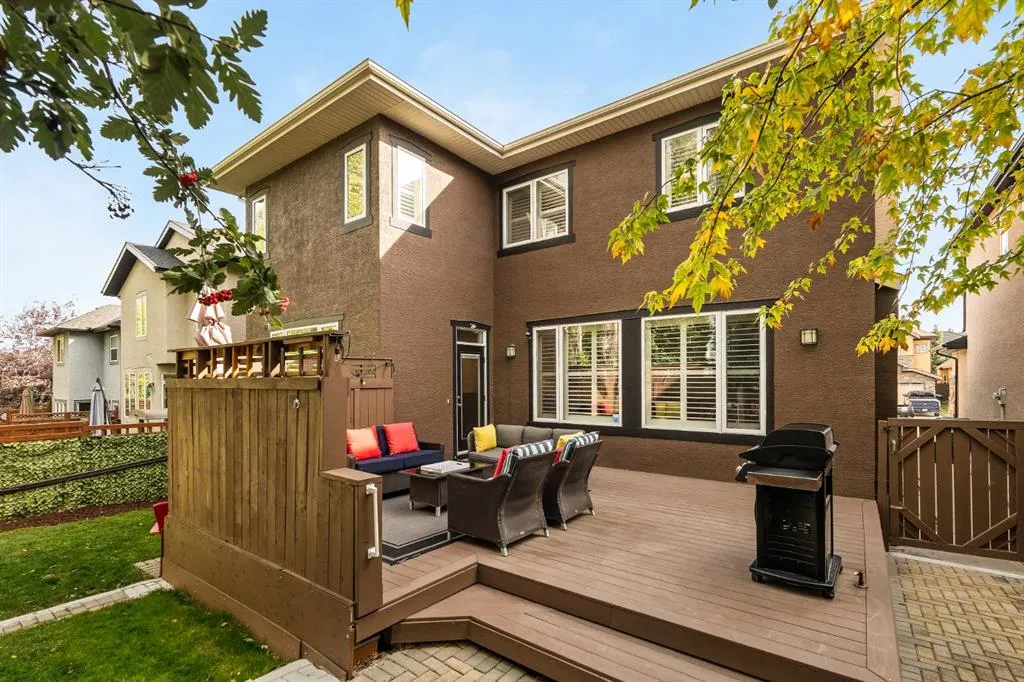 115 Cougar Plateau Circle SW