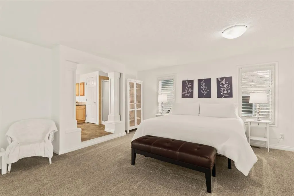 115 Cougar Plateau Circle SW