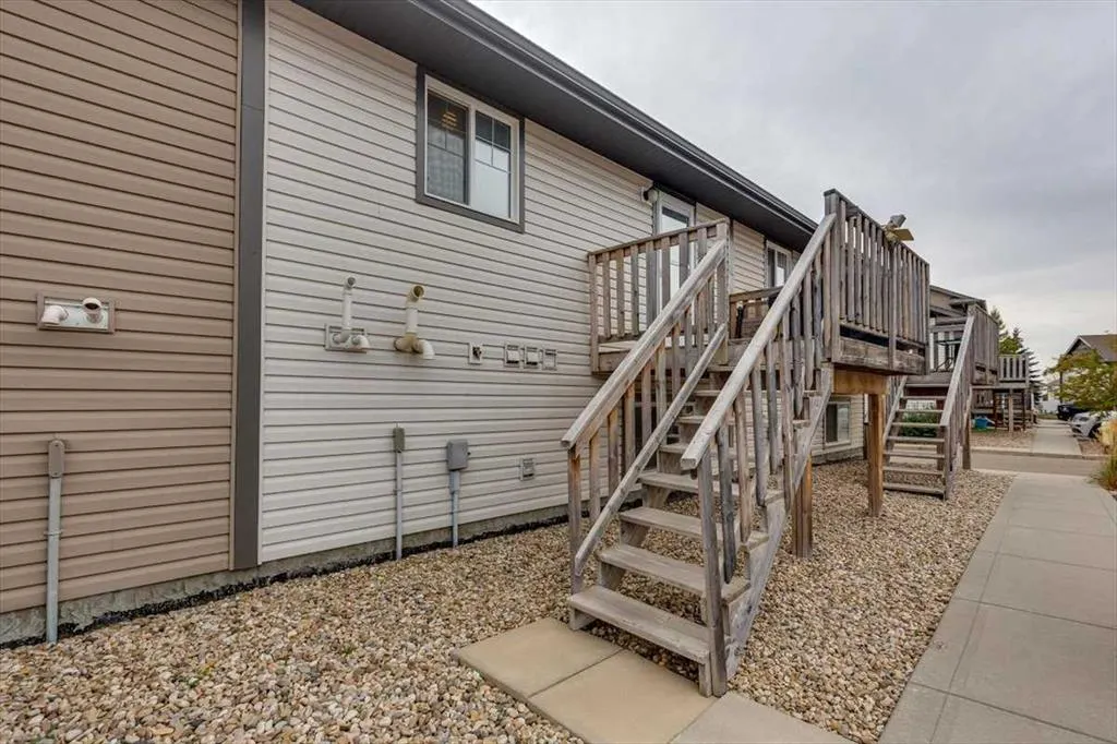118 Redwood Boulevard