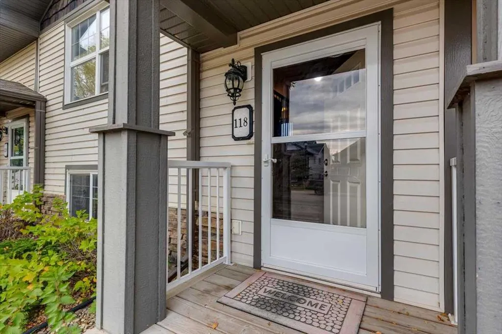 118 Redwood Boulevard