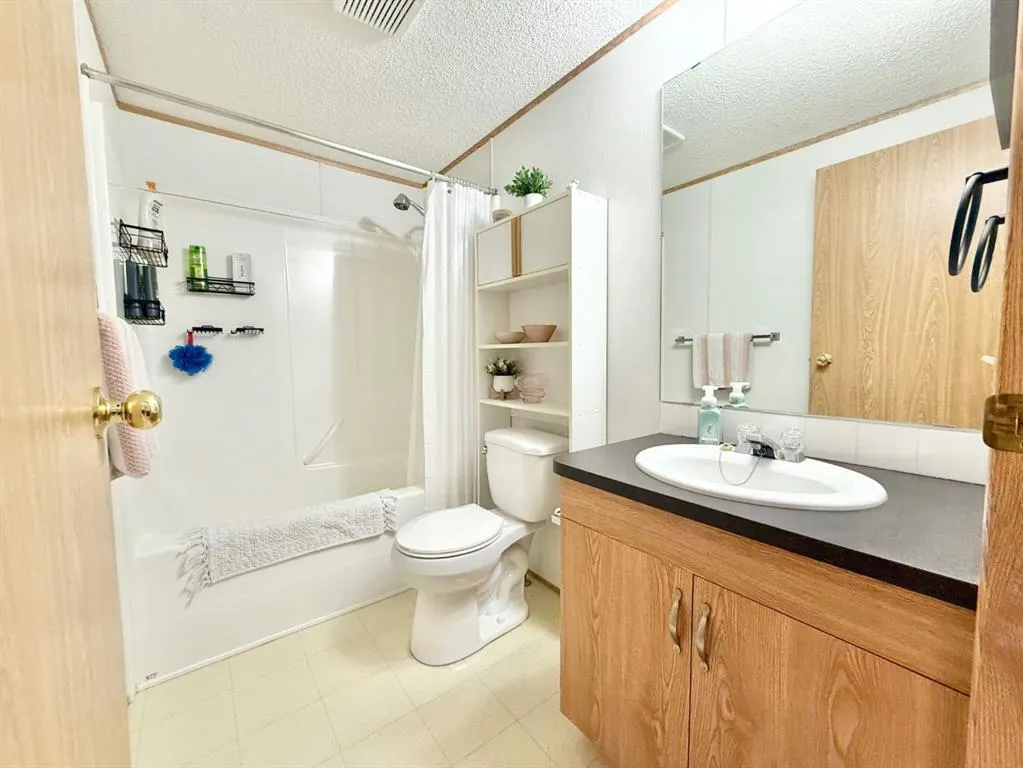 310 Railway Avenue, #1