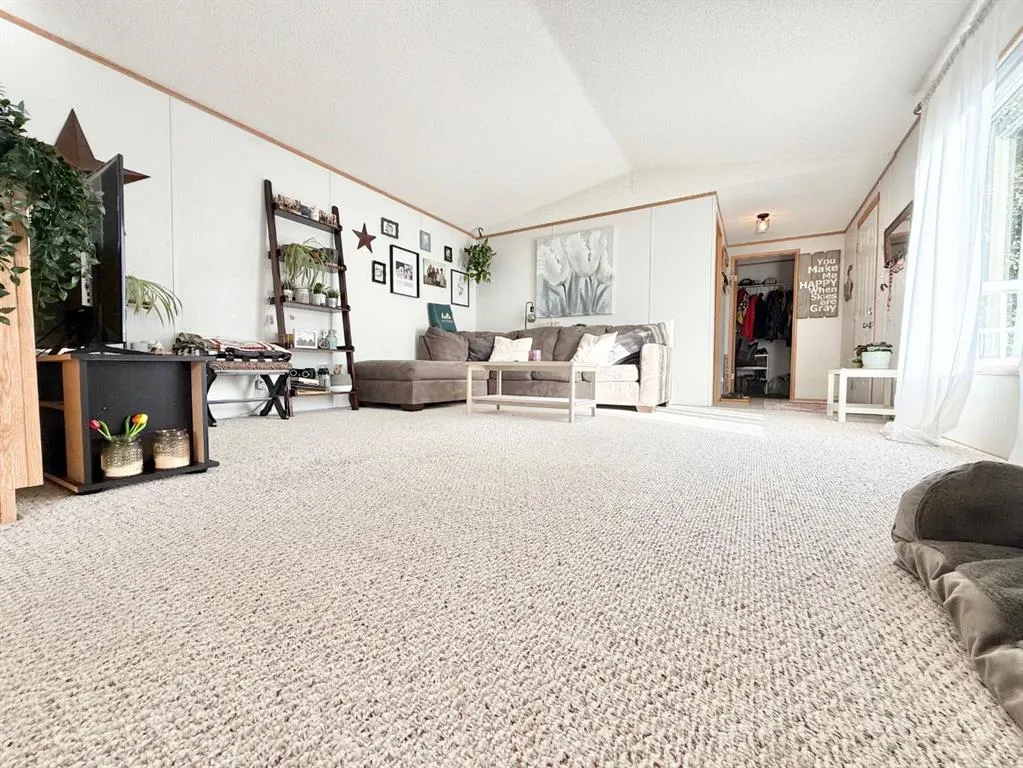 310 Railway Avenue, #1