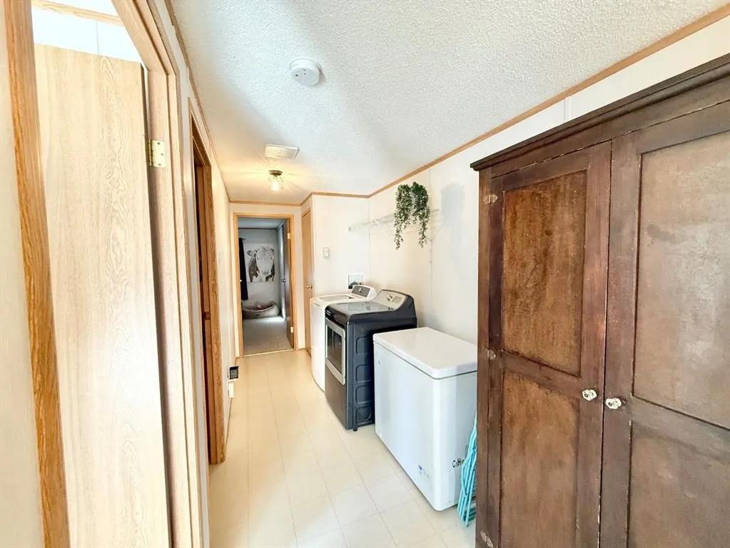 310 Railway Avenue, #1