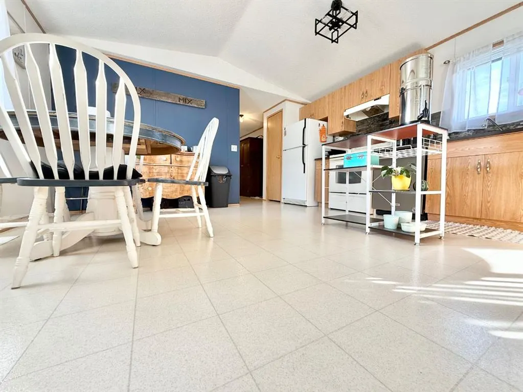 310 Railway Avenue, #1