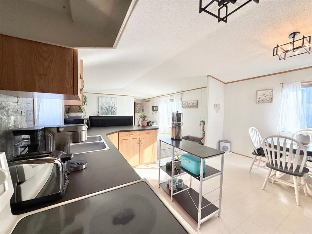 310 Railway Avenue, #1