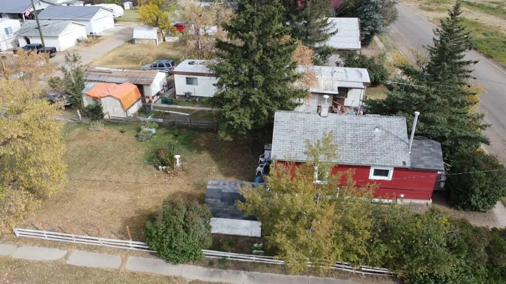 320 Railway Avenue