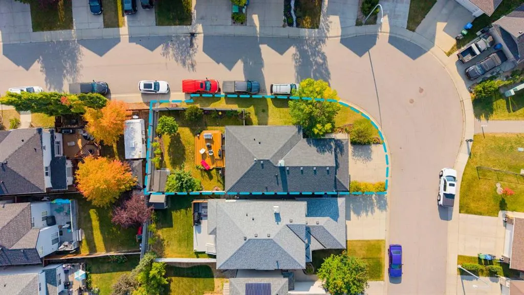 81 Tuscany Ravine Crescent NW