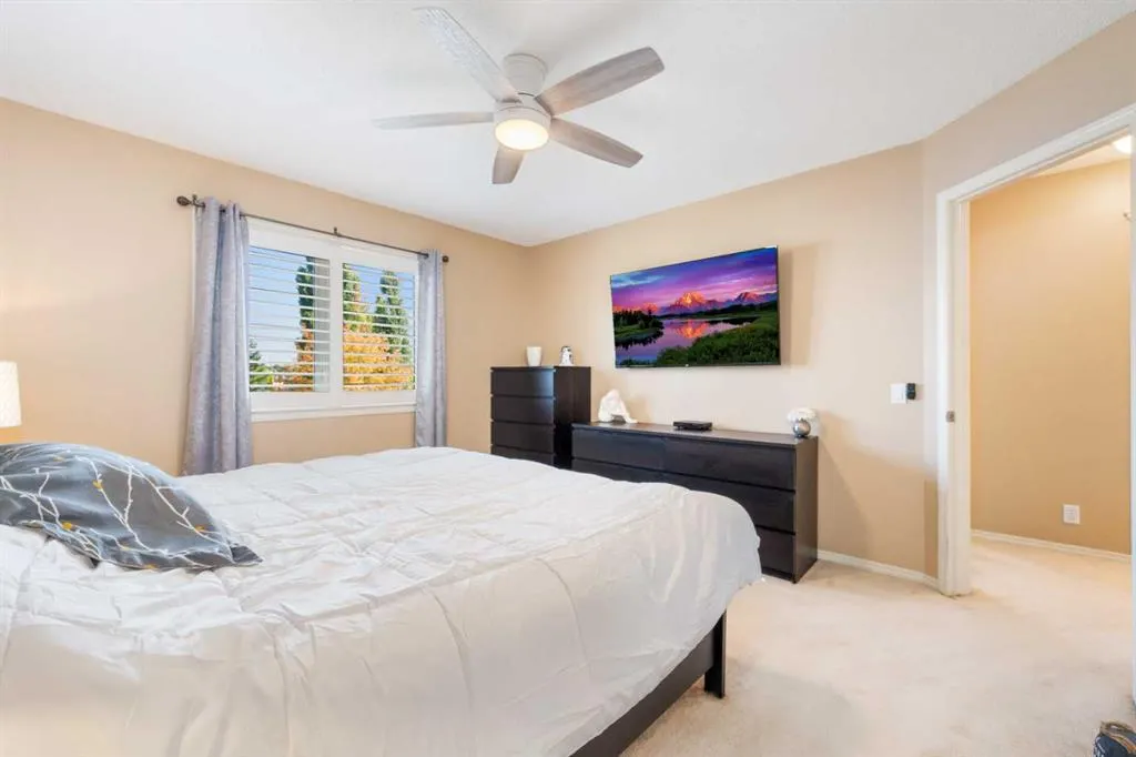 81 Tuscany Ravine Crescent NW