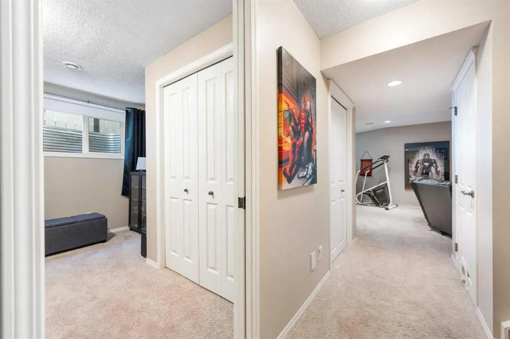 81 Tuscany Ravine Crescent NW