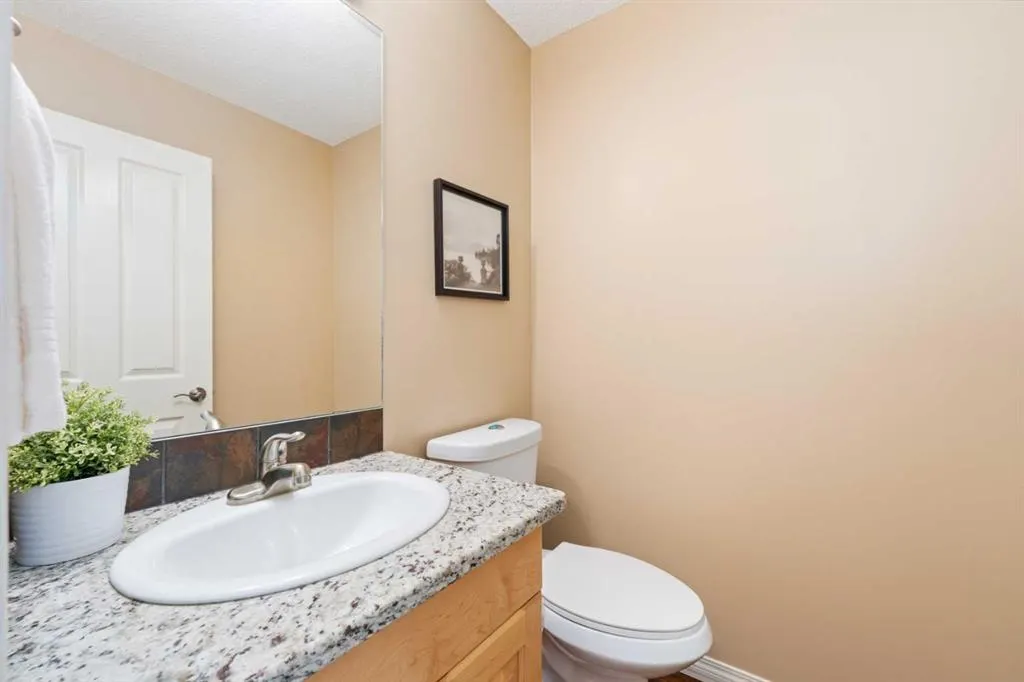 81 Tuscany Ravine Crescent NW