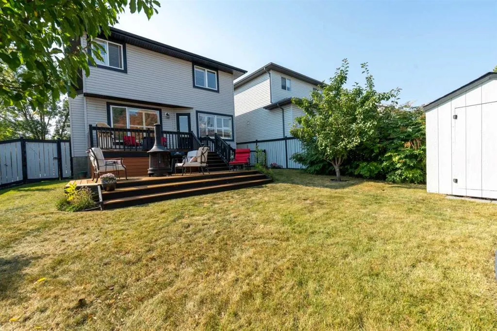 81 Tuscany Ravine Crescent NW
